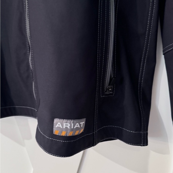 Ariat Softshell Jacket - Picture 3 of 5